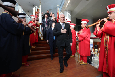 Bursa'da Başkan Mustafa Bozbey Bursa'nın Fethinin 700. Yılı kutlamalarını tanıttı