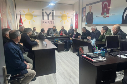 İYİ Parti heyeti İpsala’da esnafın nabzını tuttu