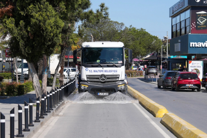İstanbul Maltepe'de mahallelerde bahar temizliği sürüyor