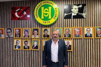 Orhangazi Hürspor'da İlhami Akdağ yeniden başkan seçildi.
